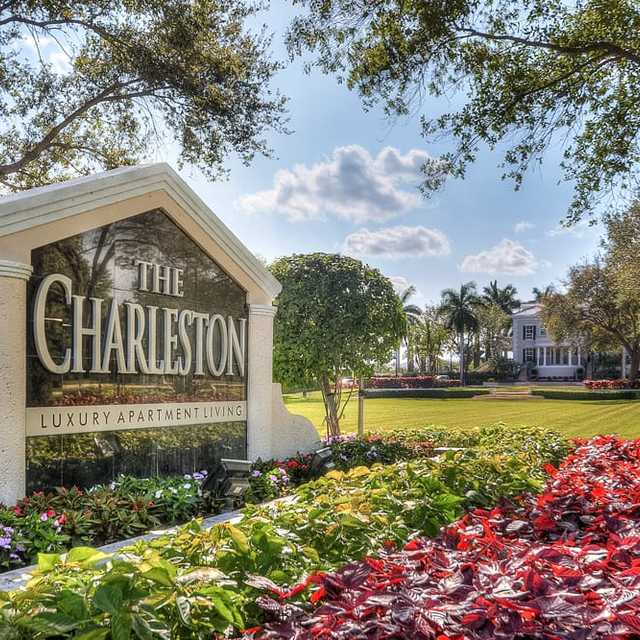 The Charleston - Monument Sign and Lush Landscape 